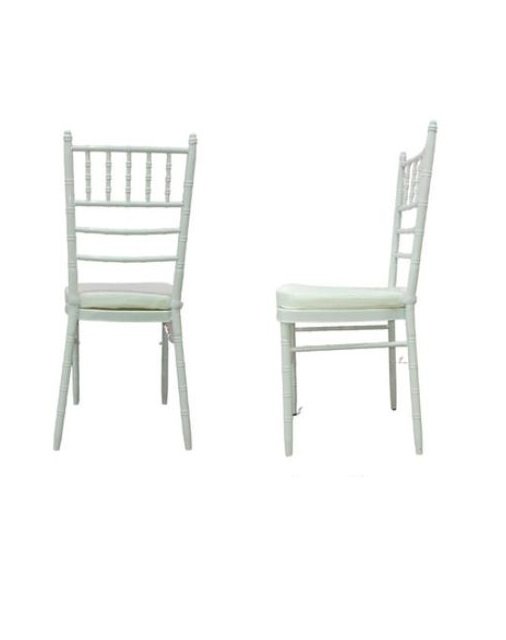 white chiavari chairs